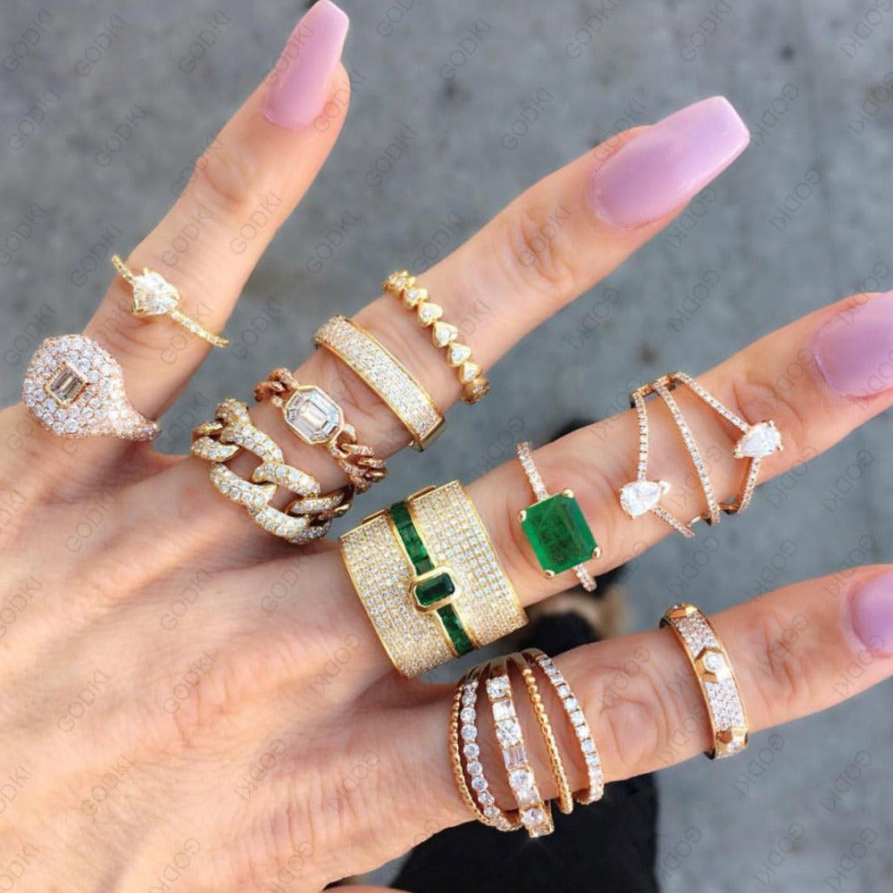 RegalRings™ Timeless Fashion Statement
