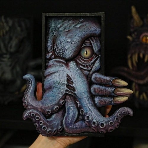 Decorative Bookends | BookNook™ Resin Sculpture | Non-Slip & Durable | Shelf Organizer