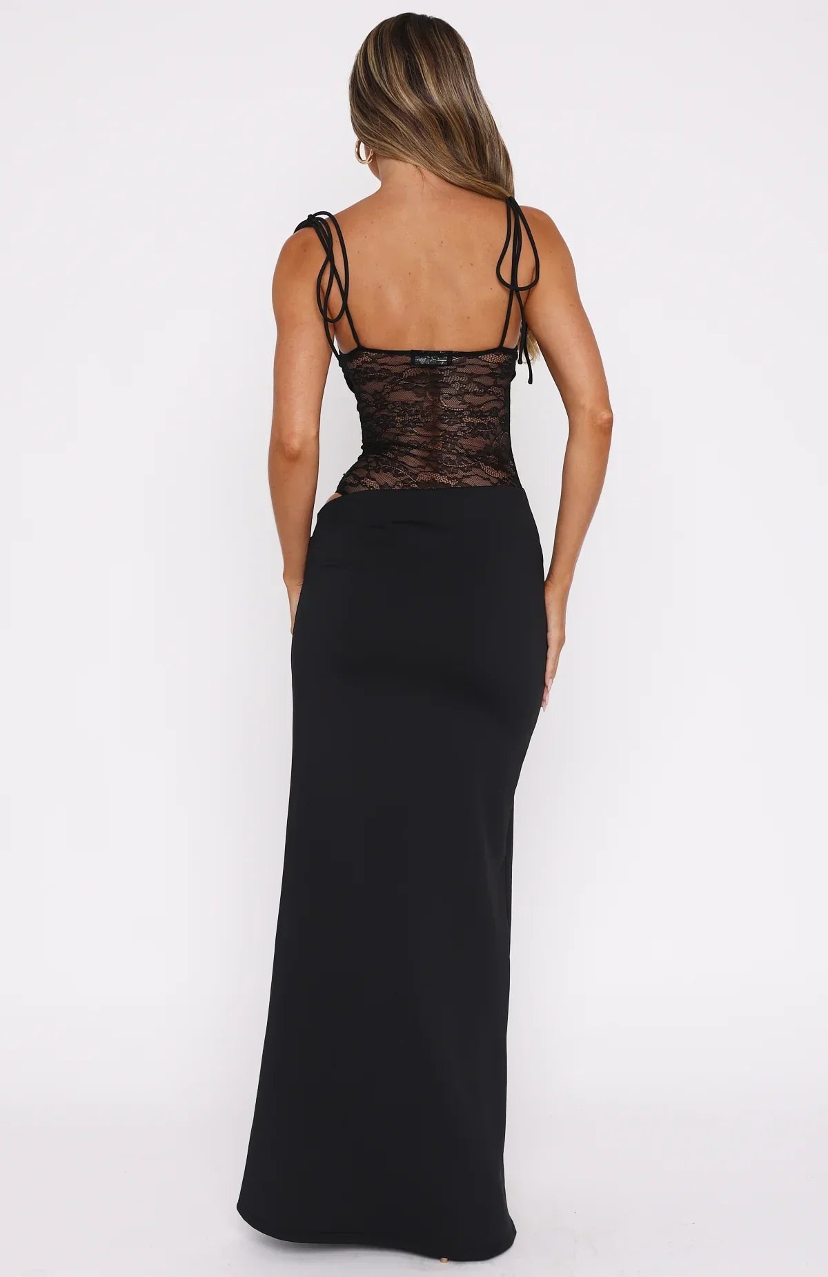 Amelie™ Flattering Every Angle