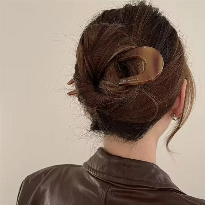 PinTwist™ Sleek Hair Styling