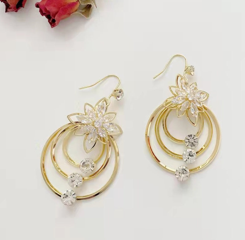 2+2 Free | LotusCharm™ Define Your Look