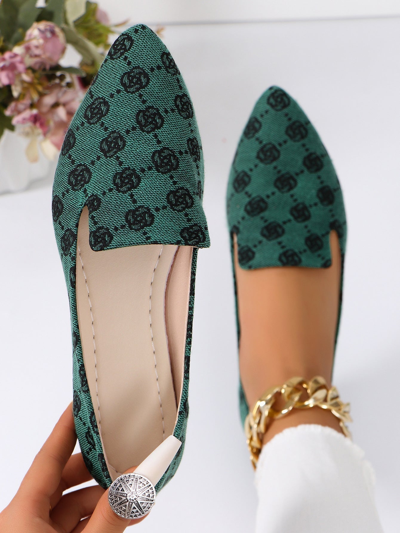RoseaWalk™ – Elegant Canvas Loafers with Lace for Women