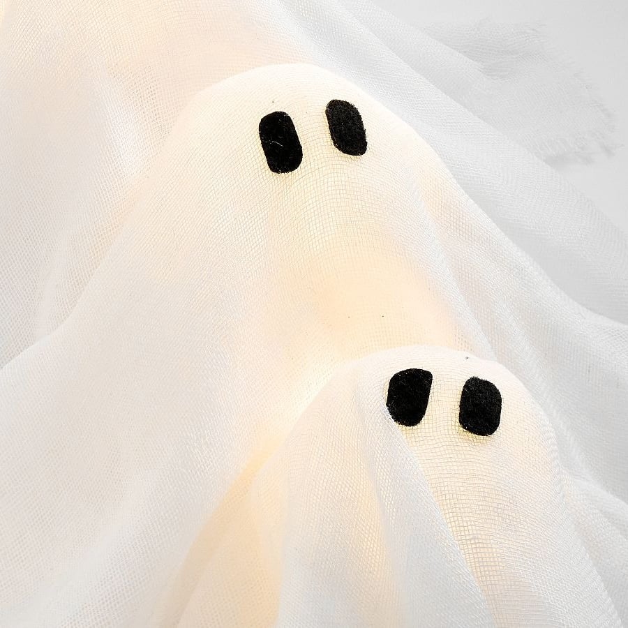 Halloween Ghost Wreath | LED Light-Up Design | Battery Operated | Indoor & Outdoor Decor