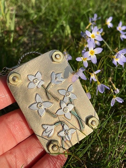 Mini Flower Press | Compact Botanical Keepsake Maker | Portable Craft Tool