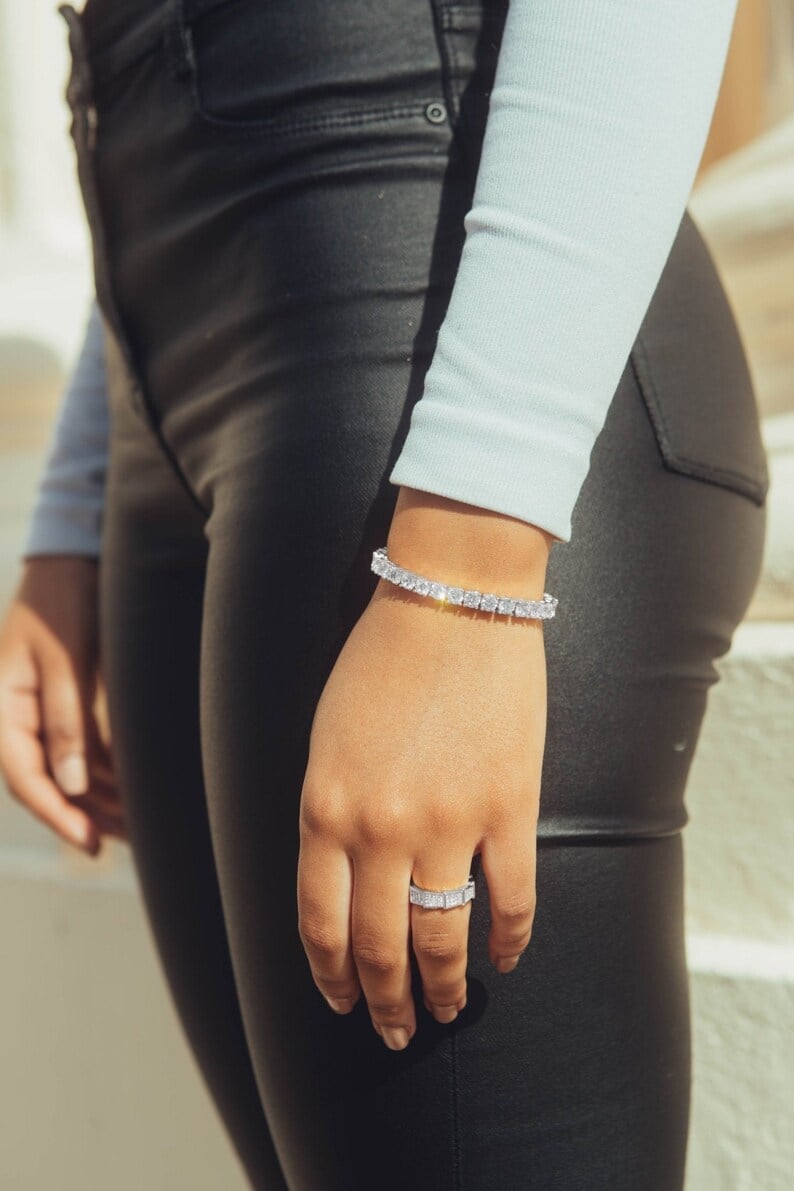 DazzleCharm™ Timeless Sparkle Style