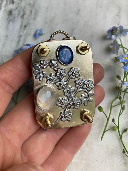 Mini Flower Press | Compact Botanical Keepsake Maker | Portable Craft Tool