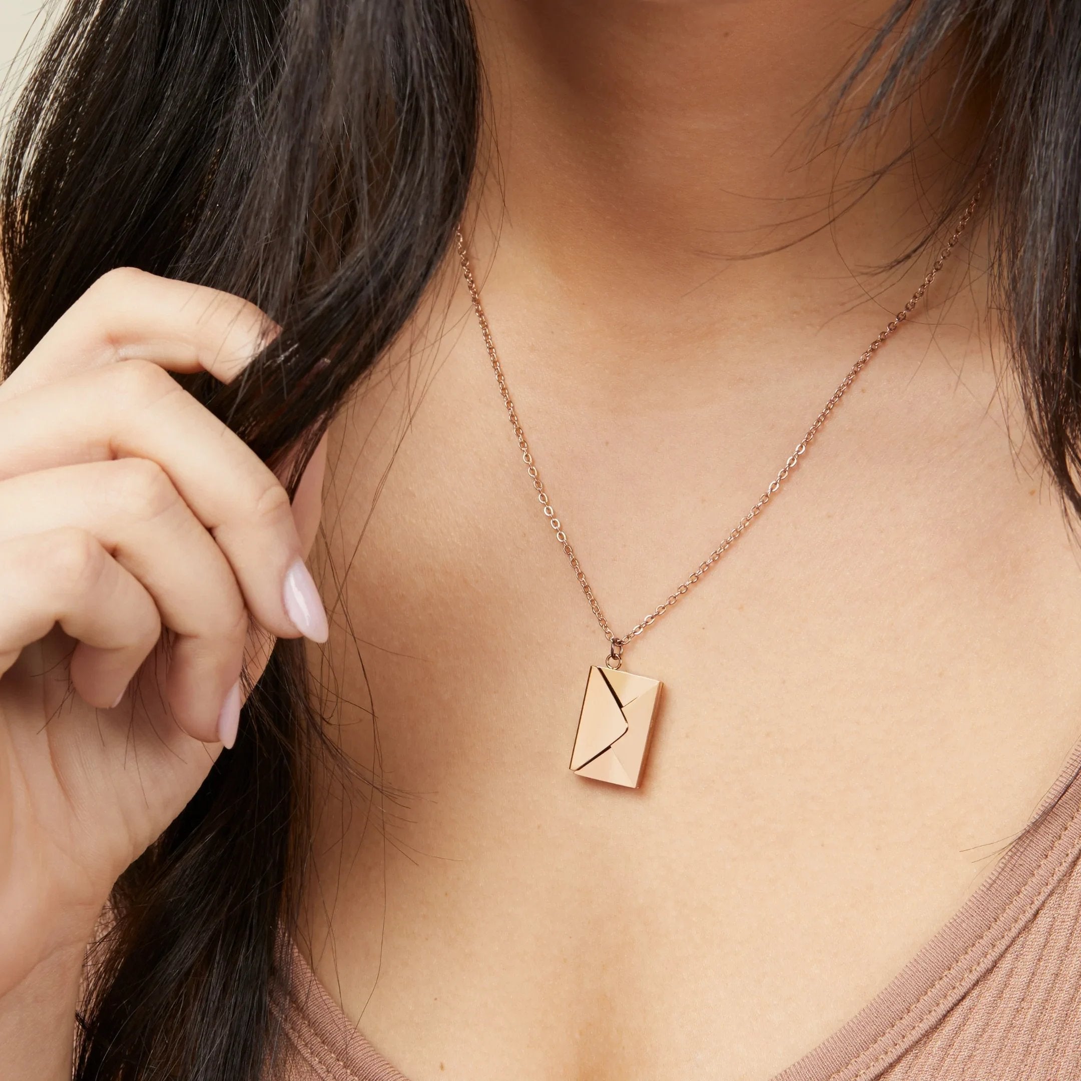 LoveScript™ Meaningful Bond Necklace