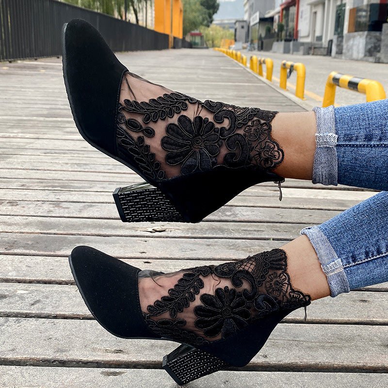 Stella™ Lightweight Feminine Charm