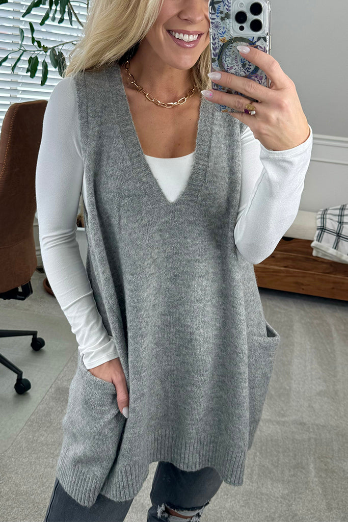 Women’s Sweater Vest | Cozy Oversized Fit with Pockets | Lightweight & Fuzzy Knit