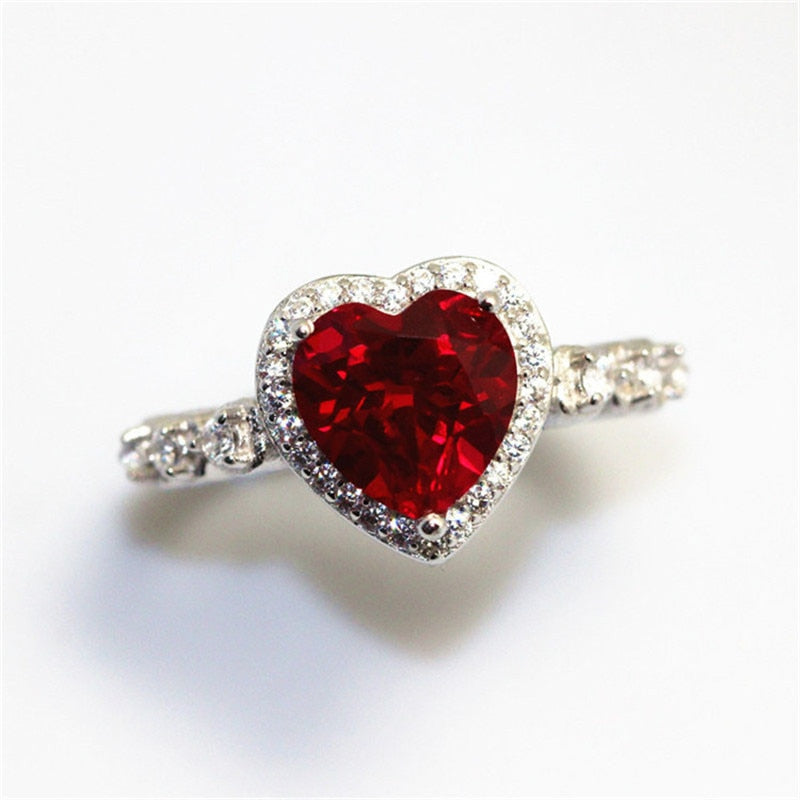 CrystalLove™ Brilliant Romance Ring