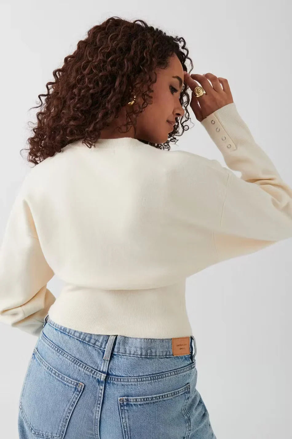 Women’s Button-Down Cardigan | Straight Fit | Elegant Cuff Detail | Soft Stretch Knit
