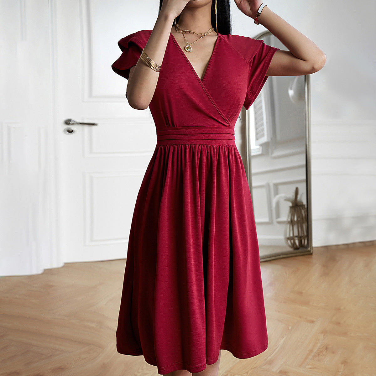 Eleganza™ – Women's Midi Dress with V-Neck for Elegant Occasions