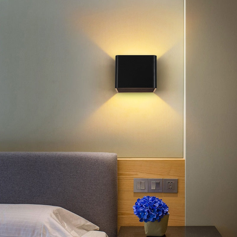 Cube-Delight™ - The wireless and luxurious wall lamp!