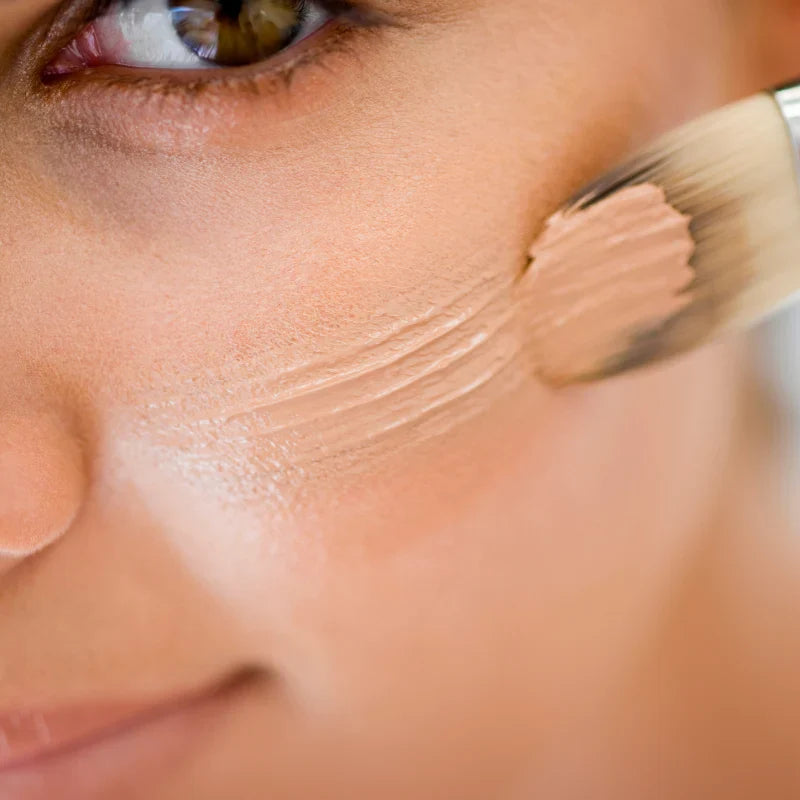 VelvetGlow™ Weightless Radiant Coverage