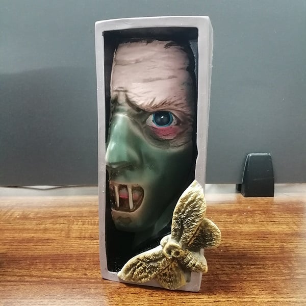 Decorative Bookends | BookNook™ Resin Sculpture | Non-Slip & Durable | Shelf Organizer