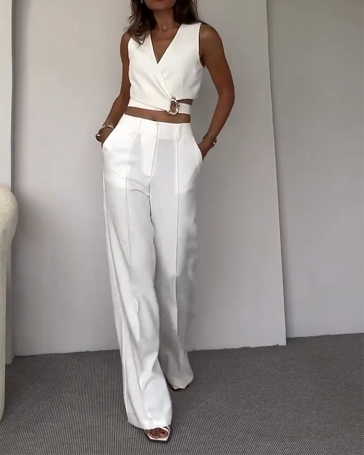 Tiana™ Structured Sleek Silhouette