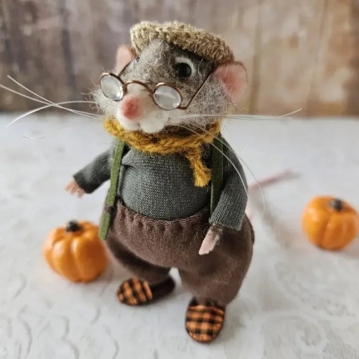 Handmade Felted Mouse Decoration | Eco-Friendly Wool | Holiday Ornament & Gift