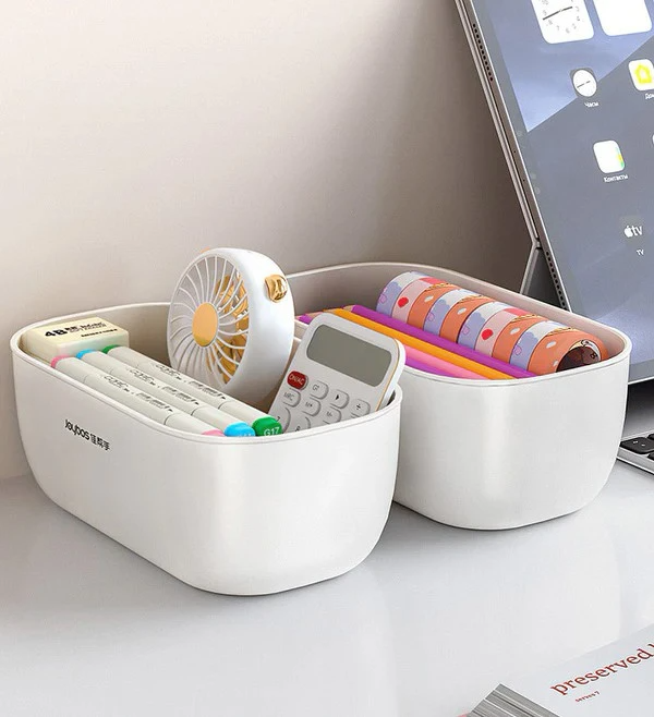 Snacking Without Spills