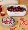 Snacking Without Spills
