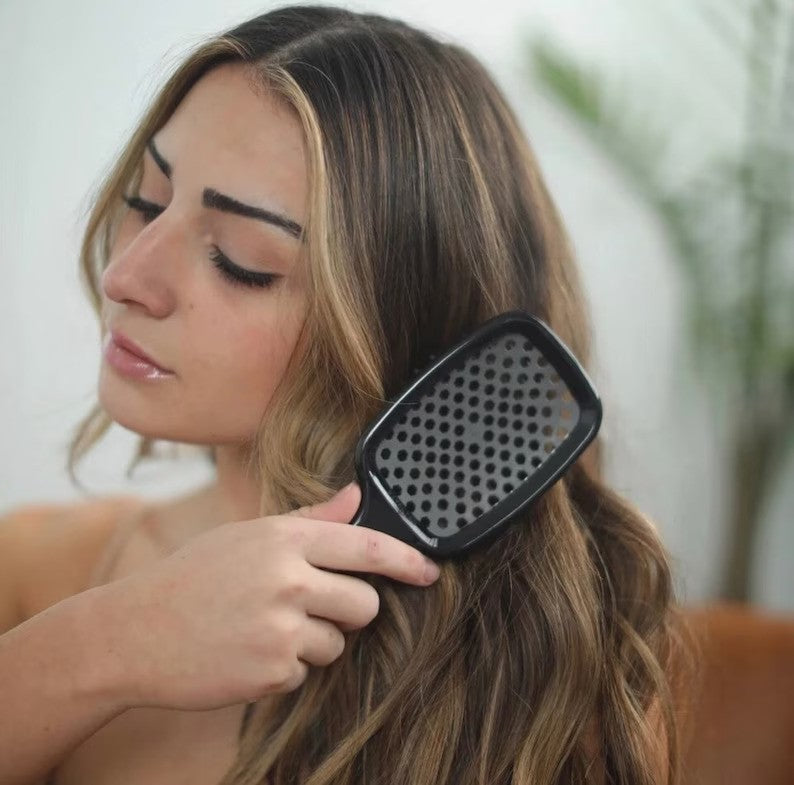 TangleTamer™ Detangling Hairbrush