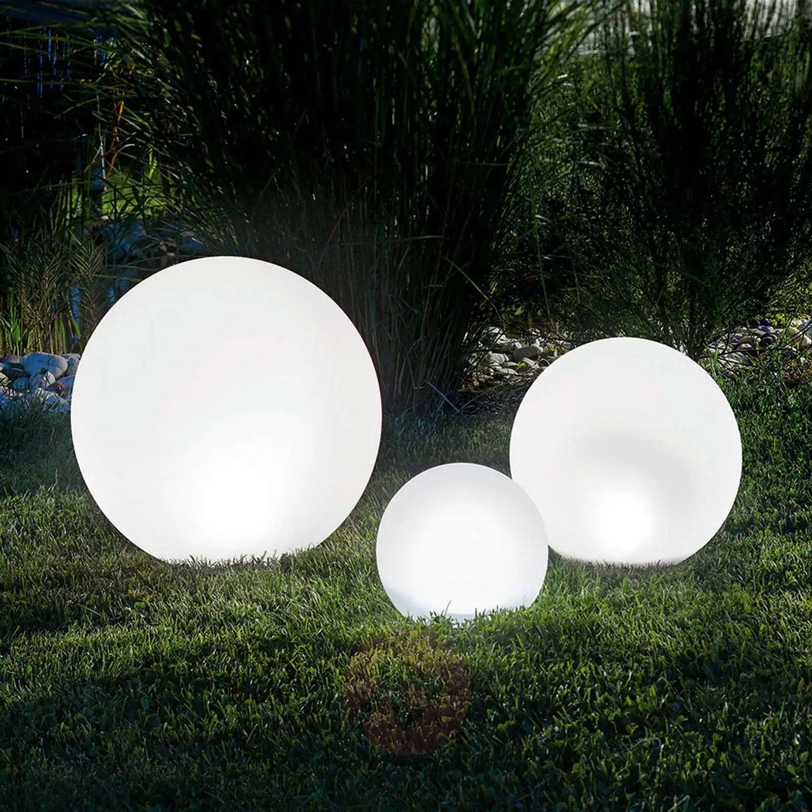 GlowSphere Garden Lights