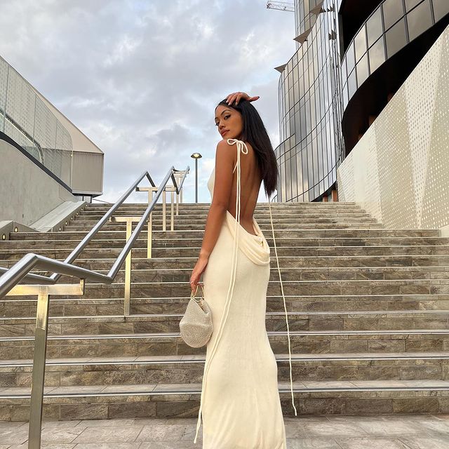 Zerah™ Flattering Classic Style