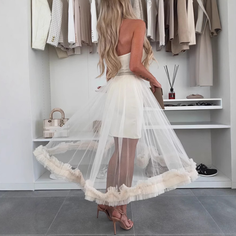 Reilly™ Graceful Feminine Elegance