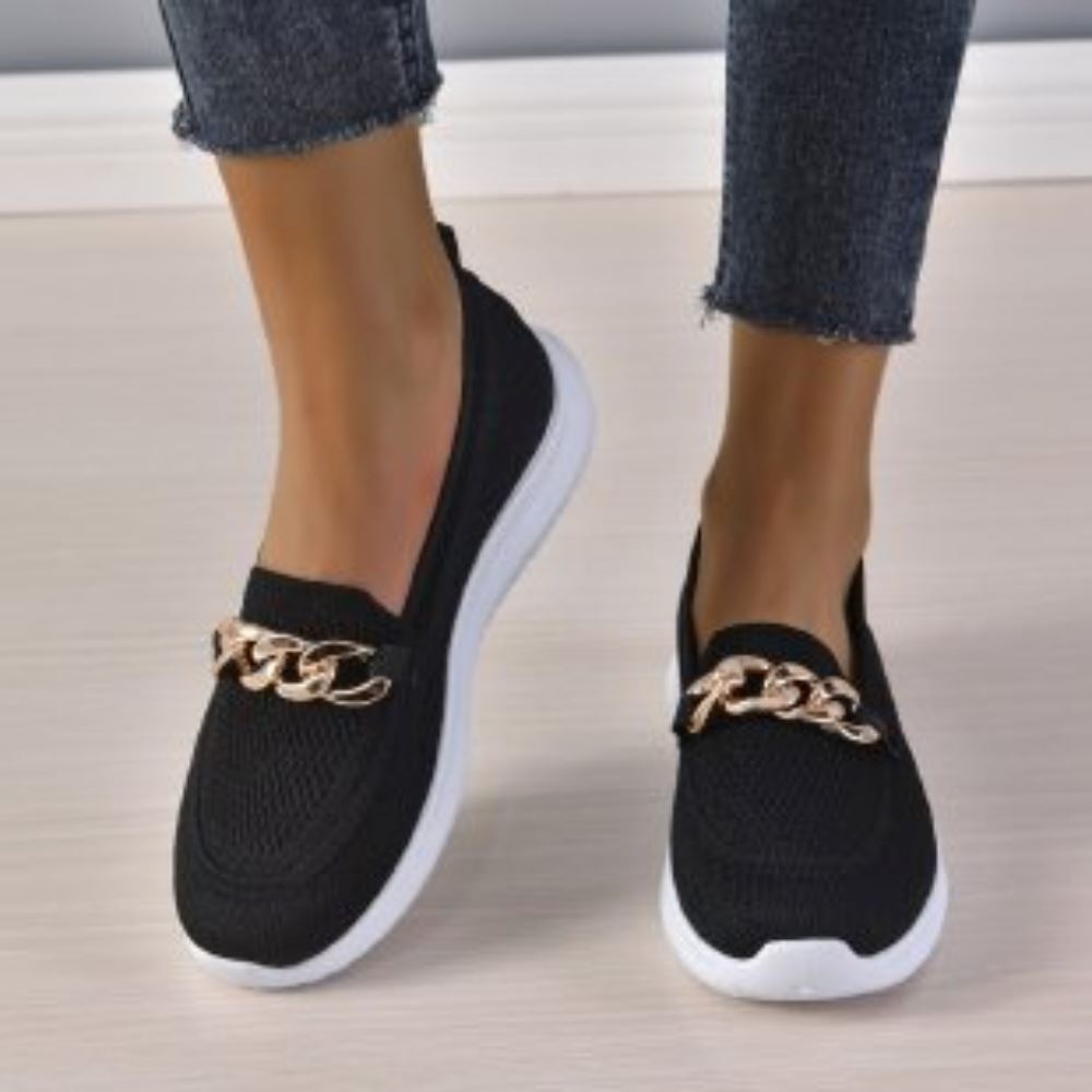 Women's shoes for pain-free feet